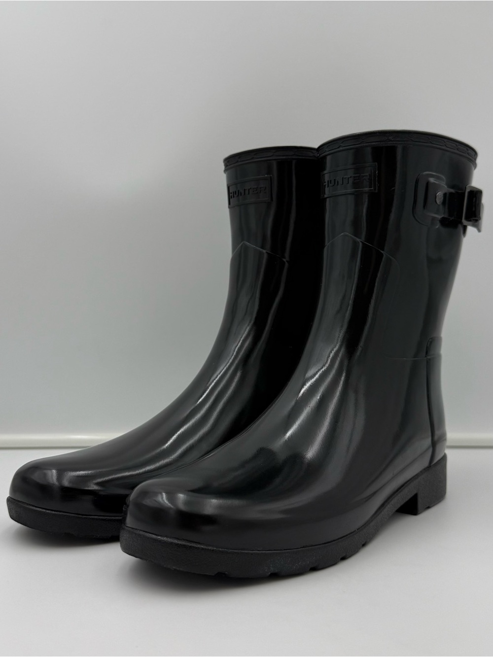 HUNTER Women’s US 10 / EU 42 Original Short Boots in Black Gloss (Retail $165+)